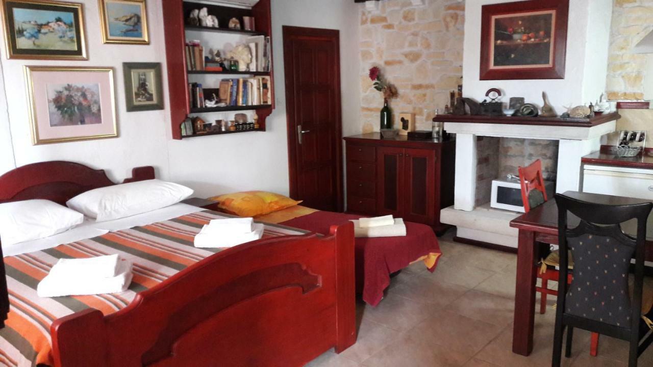 Apartments Picasso Komiza Komiža Exterior foto